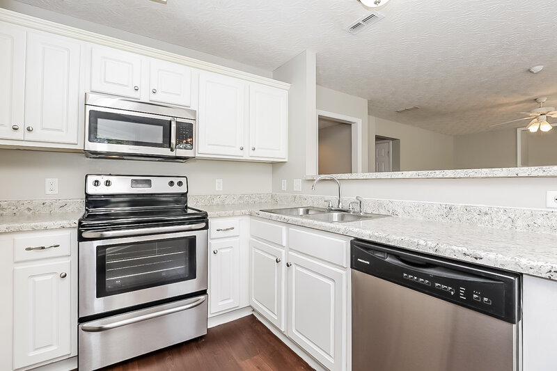 2,425/Mo, 1921 Stoney Meadow Dr Murfreesboro, TN 37128 Kitchen View