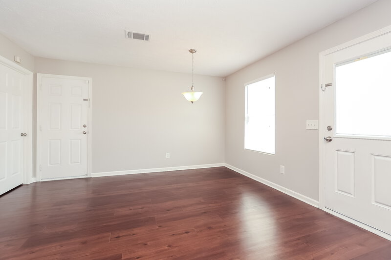 2,275/Mo, 3618 Blaze Dr Murfreesboro, TN 37128 Dining Room View