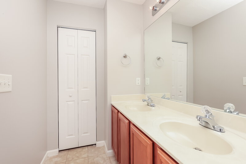 2,275/Mo, 3618 Blaze Dr Murfreesboro, TN 37128 Main Bathroom View