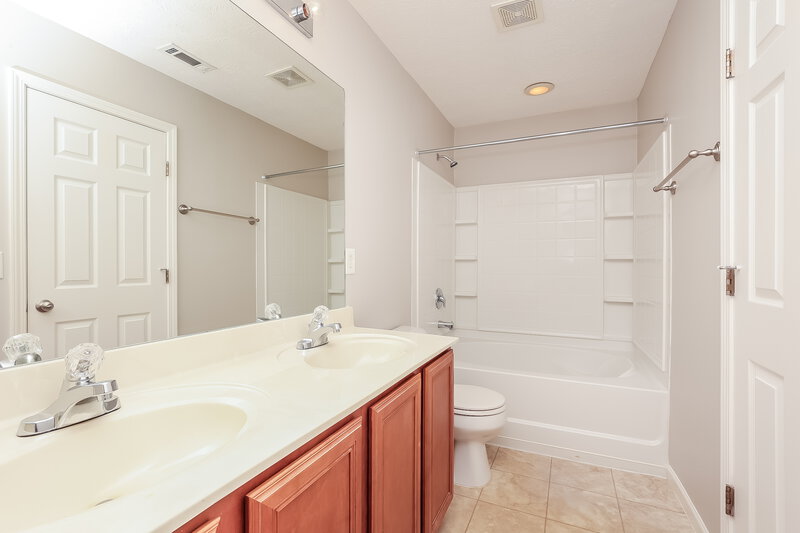 2,275/Mo, 3618 Blaze Dr Murfreesboro, TN 37128 Bathroom View