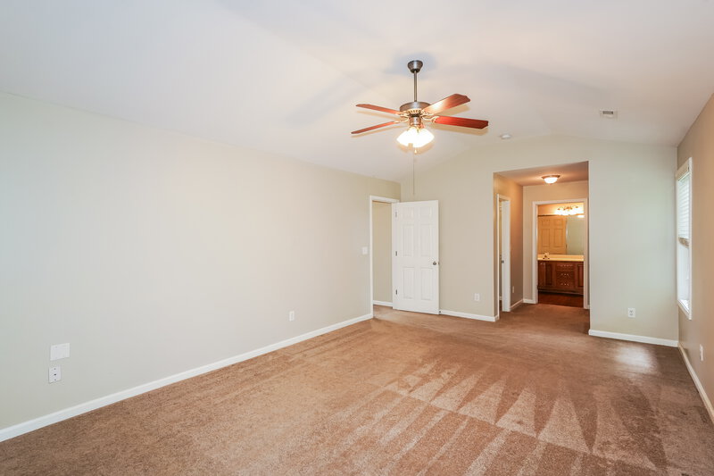 2,340/Mo, 1256 Baker Creek Dr Spring Hill, TN 37174 Main Bedroom View 2