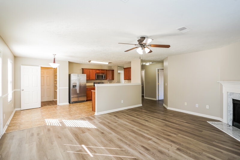 2,125/Mo, 2845 Meadow Gln Mt Juliet, TN 37122 Family Room View