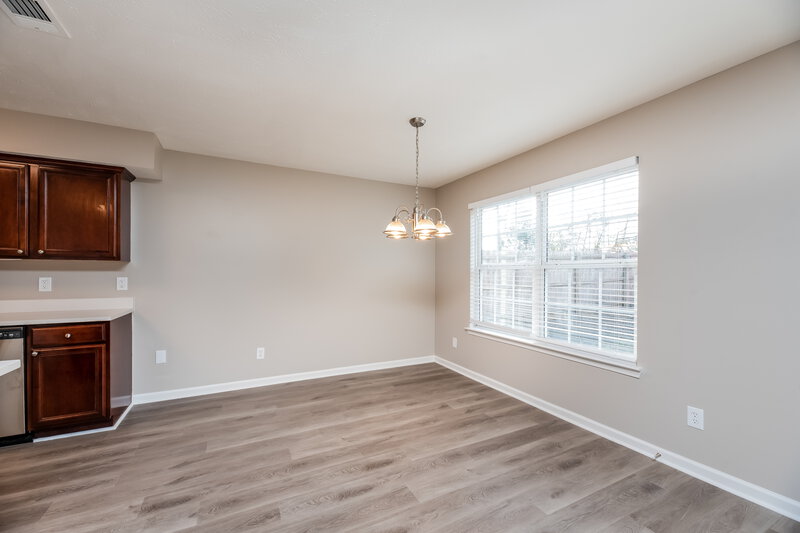 1,925/Mo, 1216 Elisha Ct La Vergne, TN 37086 Dining Room View