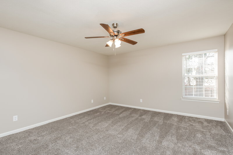 1,925/Mo, 1216 Elisha Ct La Vergne, TN 37086 Main Bedroom View