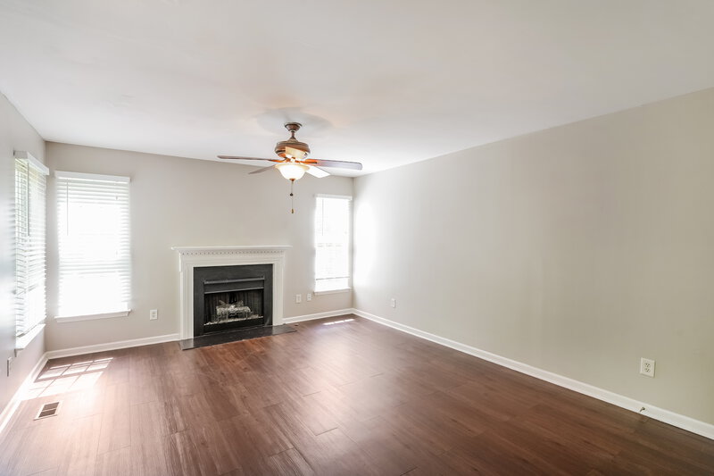 2,725/Mo, 1437 Timber Ridge Cir Nashville, TN 37211 Living Room View