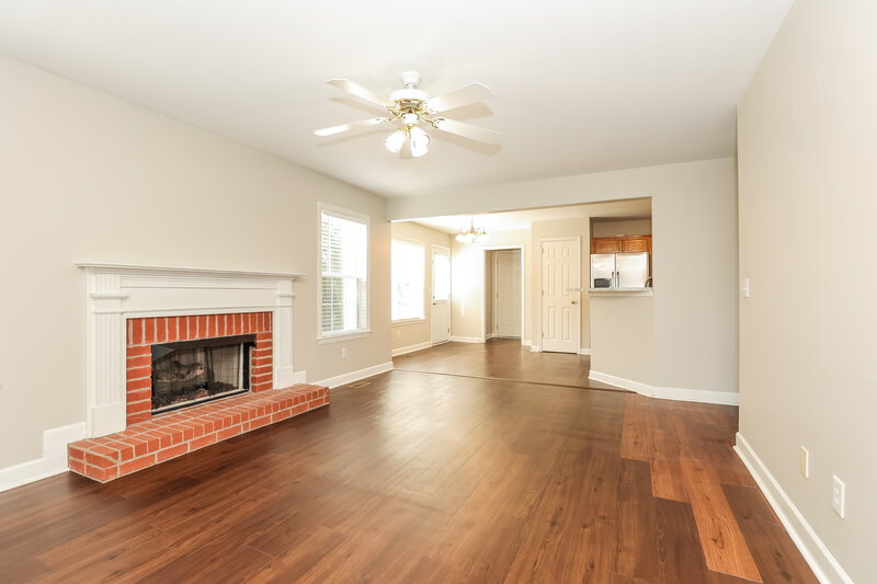 1,985/Mo, 2903 Torrence Trl Spring Hill, TN 37174 Living Room View 2
