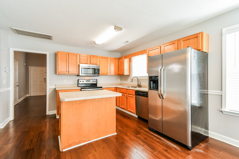 2,270/Mo, 1612 Allston Dr Murfreesboro, TN 37128 Kitchen View 2