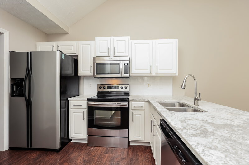 2,065/Mo, 1832 Antebellum Dr Murfreesboro, TN 37128 Kitchen View