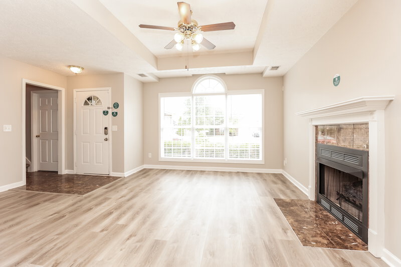 2,325/Mo, 7014 Westfork Dr Smyrna, TN 37167 Living Room View 2
