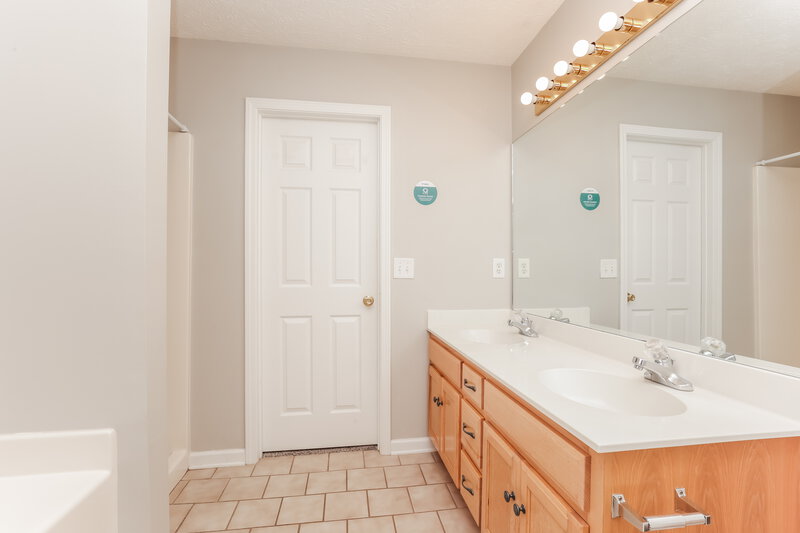 2,325/Mo, 7014 Westfork Dr Smyrna, TN 37167 Main Bathroom View