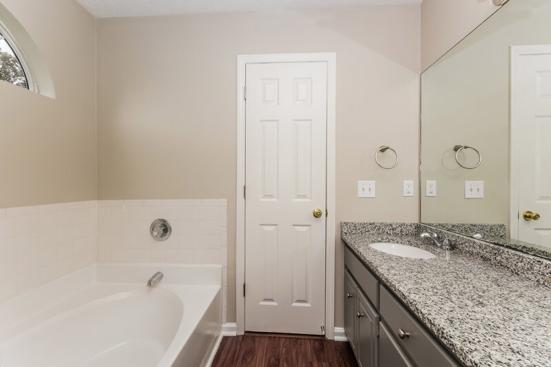 2,285/Mo, 319 Cypress Glen Dr Mt Juliet, TN 37122 Main Bathroom View