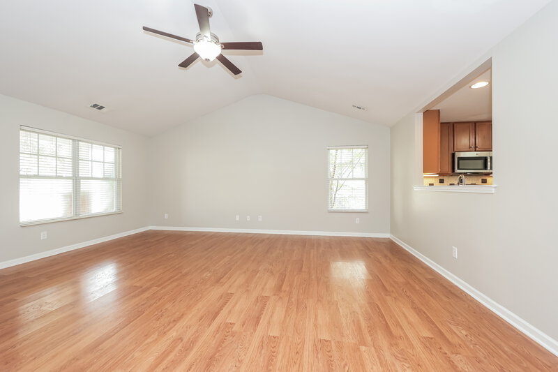 2,100/Mo, 3141 Aidan Ln Mt Juliet, TN 37122 Living Room View 2