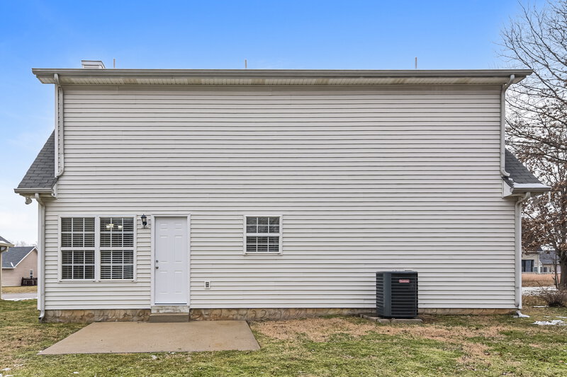 1,910/Mo, 3011 Wellington Pl Murfreesboro, TN 37128 Rear View