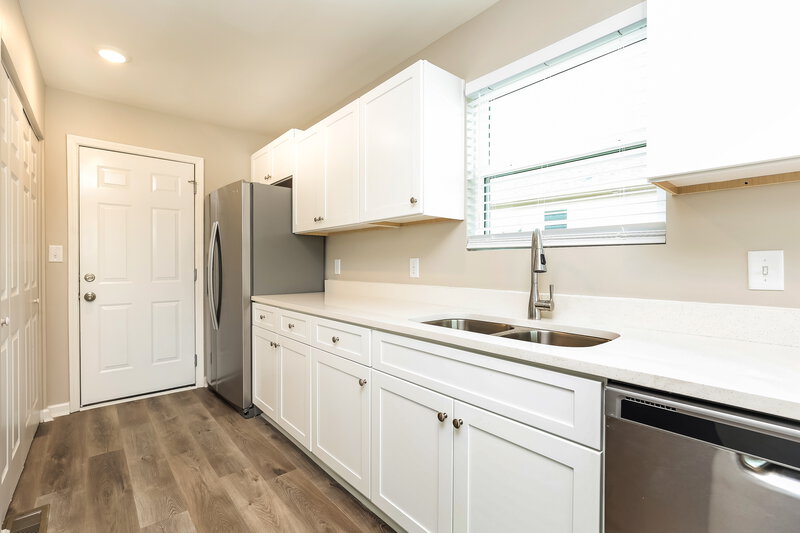 2,515/Mo, 1024 Secretariat Dr Mt Juliet, TN 37122 Kitchen View