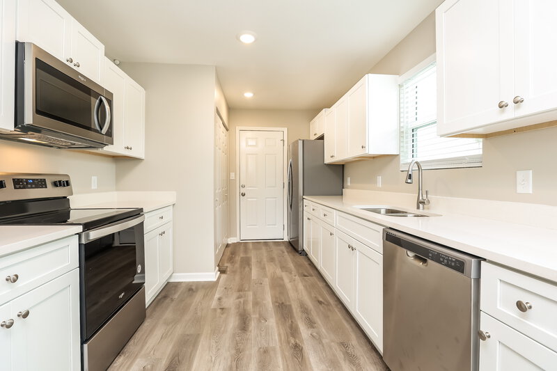 2,515/Mo, 1024 Secretariat Dr Mt Juliet, TN 37122 Kitchen View 3