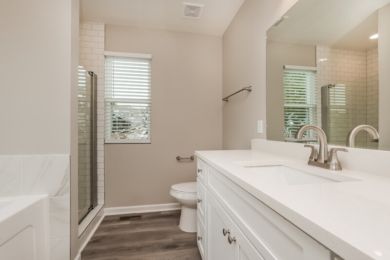 2,515/Mo, 1024 Secretariat Dr Mt Juliet, TN 37122 Main Bathroom View
