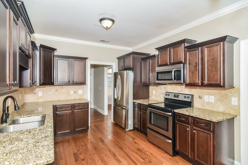 2,190/Mo, 1802 Walking Dr Murfreesboro, TN 37130 Kitchen View