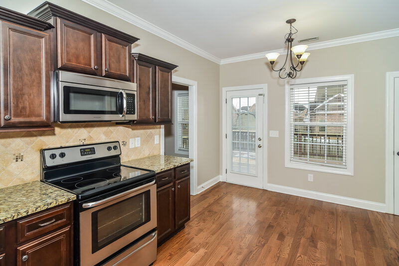2,190/Mo, 1802 Walking Dr Murfreesboro, TN 37130 Kitchen View 3