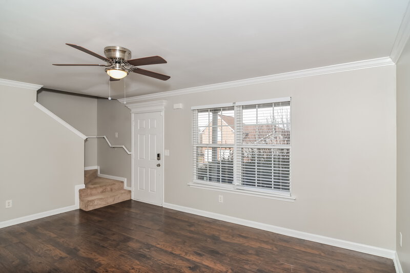 2,120/Mo, 3136 Skinner Dr Antioch, TN 37013 Living Room View 3