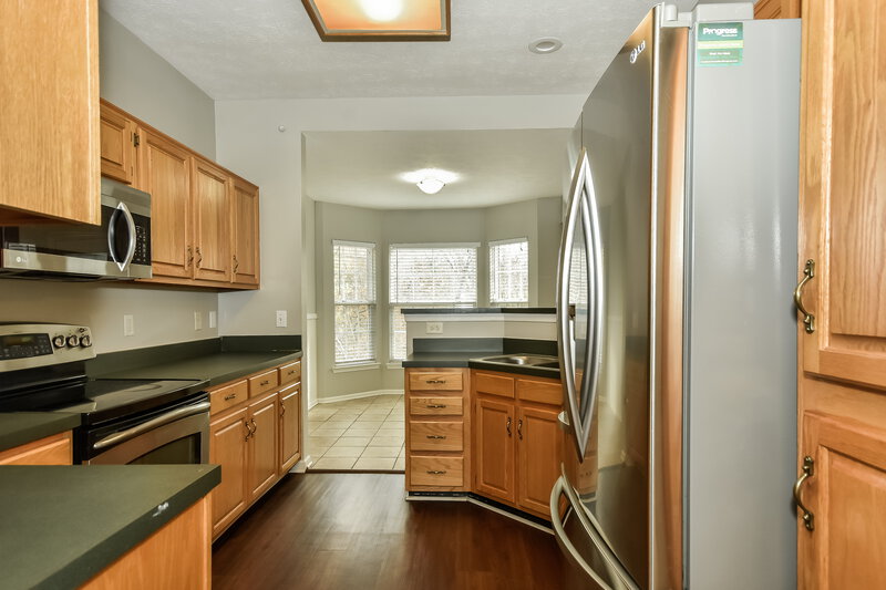 2,480/Mo, 708 Billie Jean Cir Hermitage, TN 37076 Kitchen View