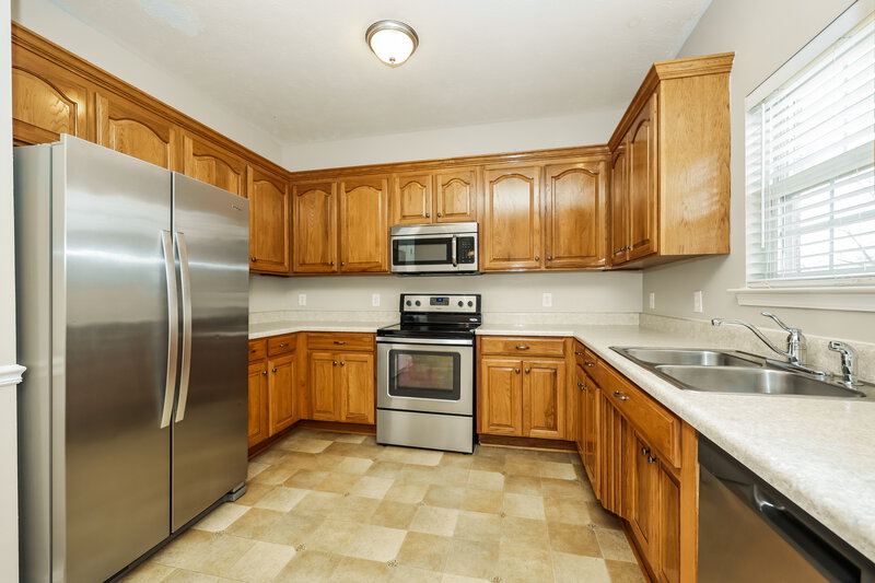 2,395/Mo, 7004 Marhaden Dr Antioch, TN 37013 Kitchen View 2