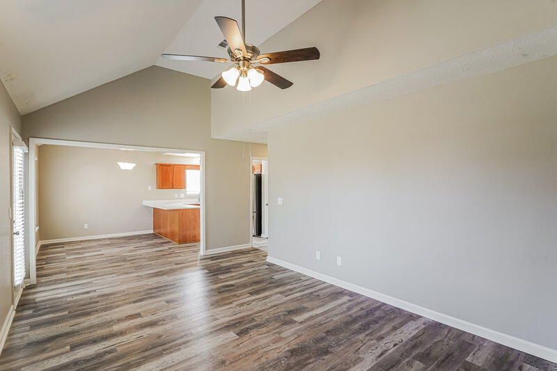 1,860/Mo, 1057 Tom Hailey Blvd La Vergne, TN 37086 Living Room View 2