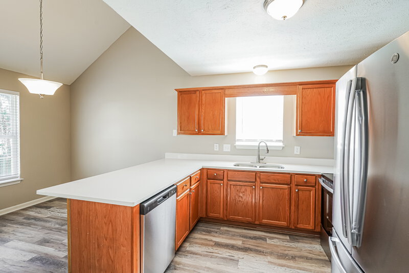 1,860/Mo, 1057 Tom Hailey Blvd La Vergne, TN 37086 Kitchen View