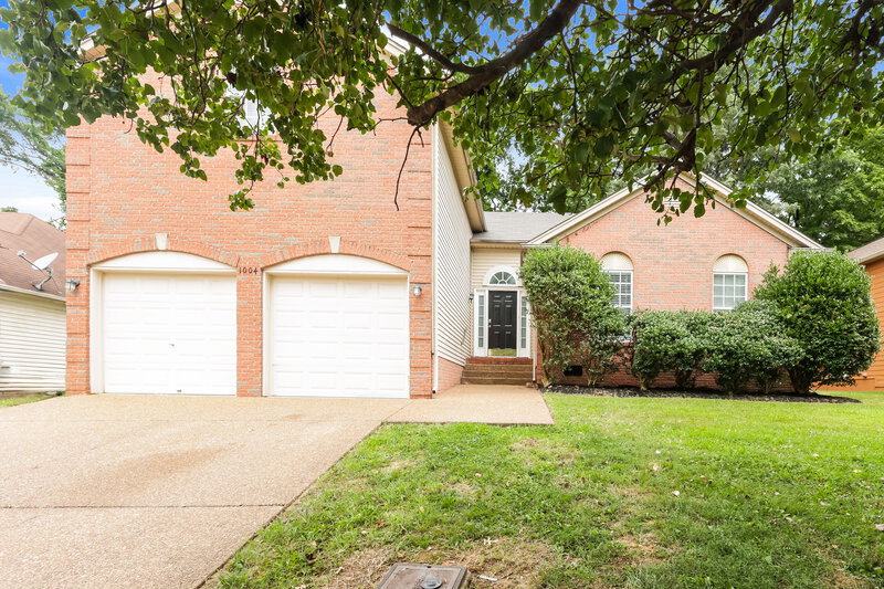 2,310/Mo, 1004 Blue Mountain Ln Antioch, TN 37013 External View