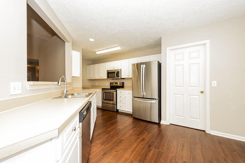 2,310/Mo, 1004 Blue Mountain Ln Antioch, TN 37013 Kitchen View