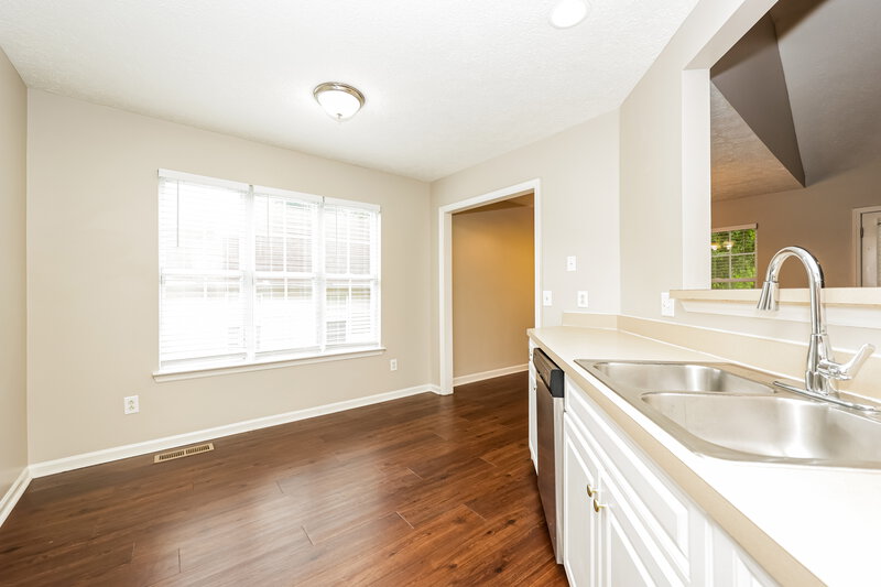 2,310/Mo, 1004 Blue Mountain Ln Antioch, TN 37013 Kitchen View 2