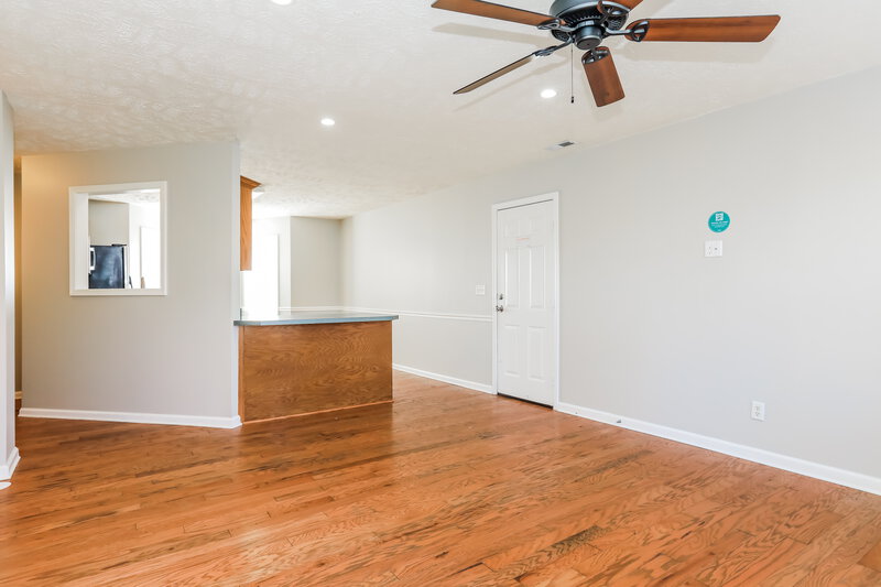 2,065/Mo, 10007 Nevada Ave Smyrna, TN 37167 Living Room View 2