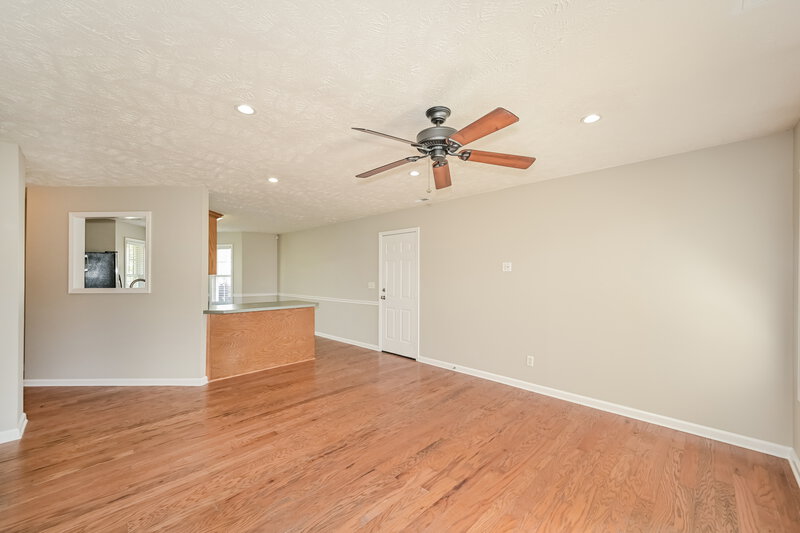 1,935/Mo, 10007 Nevada Ave Smyrna, TN 37167 Living Room View 3