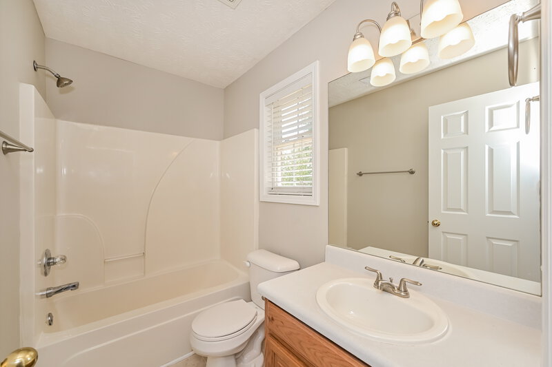 1,935/Mo, 10007 Nevada Ave Smyrna, TN 37167 Main Bathroom View