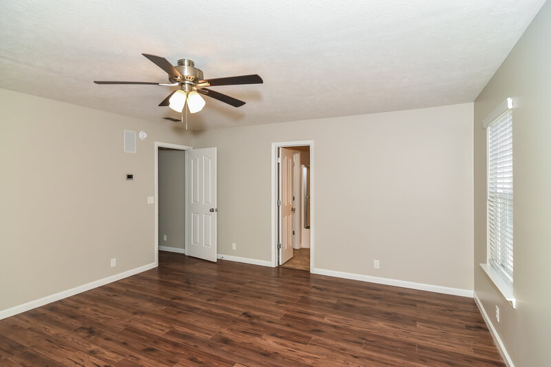 1,940/Mo, 1726 Saint Andrews Dr Murfreesboro, TN 37128 Main Bedroom View 2