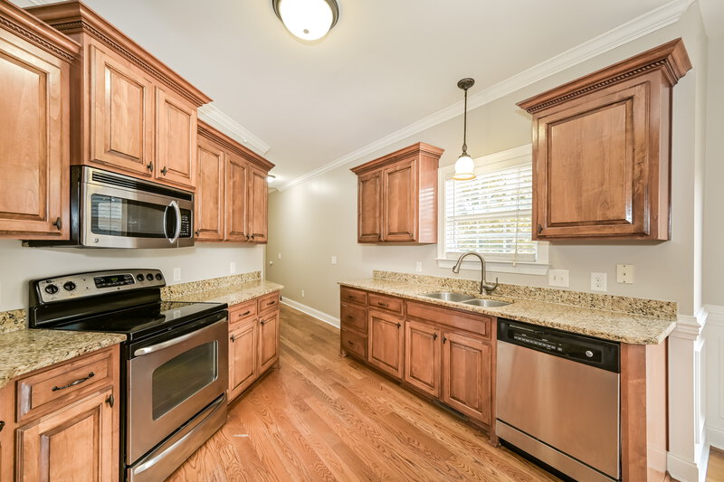2,530/Mo, 1067 Windtree Trce Mt Juliet, TN 37122 Kitchen View 2
