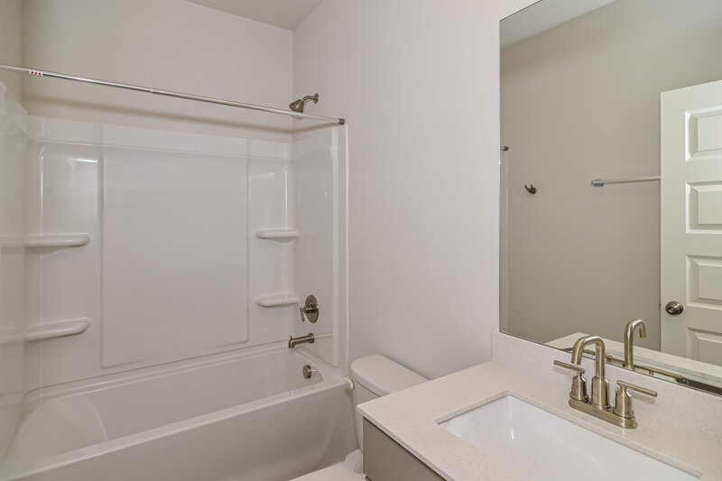 2,640/Mo, 3436 Shigo St Murfreesboro, TN 37130 Bathroom View 2