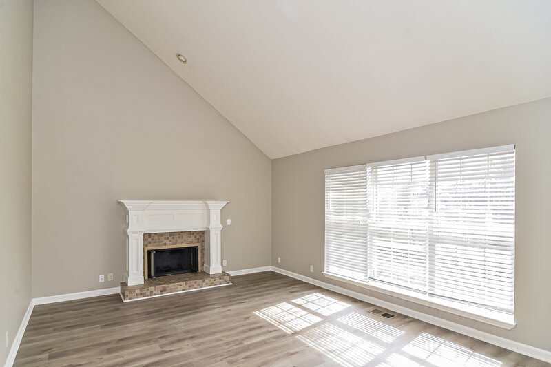 2,110/Mo, 1825 Rory Cv La Vergne, TN 37086 Living Room View