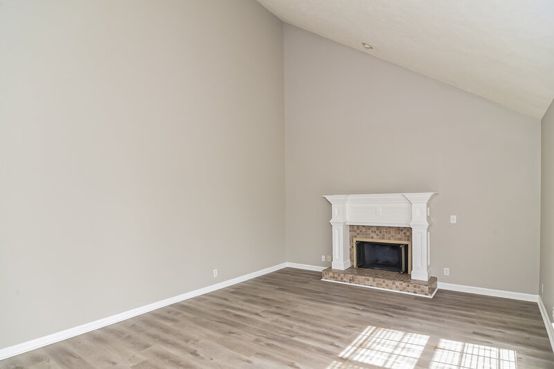 2,110/Mo, 1825 Rory Cv La Vergne, TN 37086 Living Room View 2