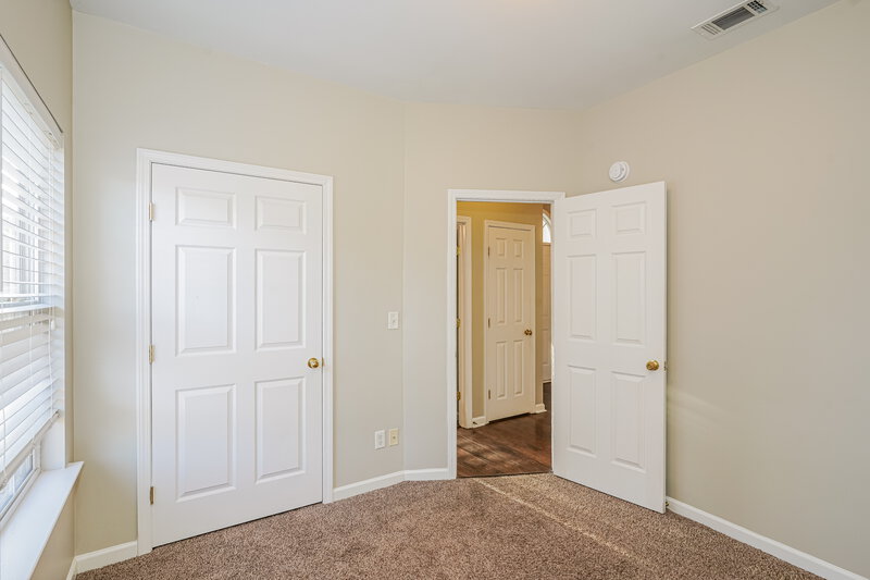 1,875/Mo, 1022 Seven Oaks Blvd Smyrna, TN 37167 Bedroom View 2