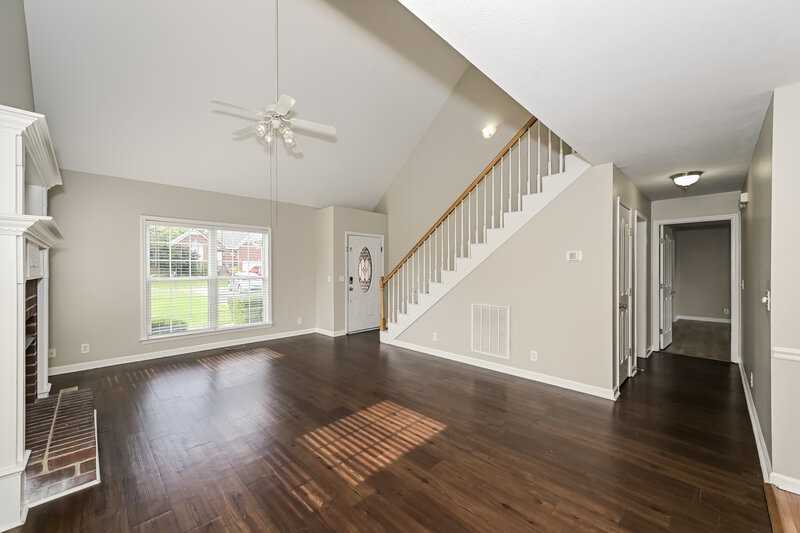 2,485/Mo, 2910 Iona Dr Smyrna, TN 37167 Living Room View 2