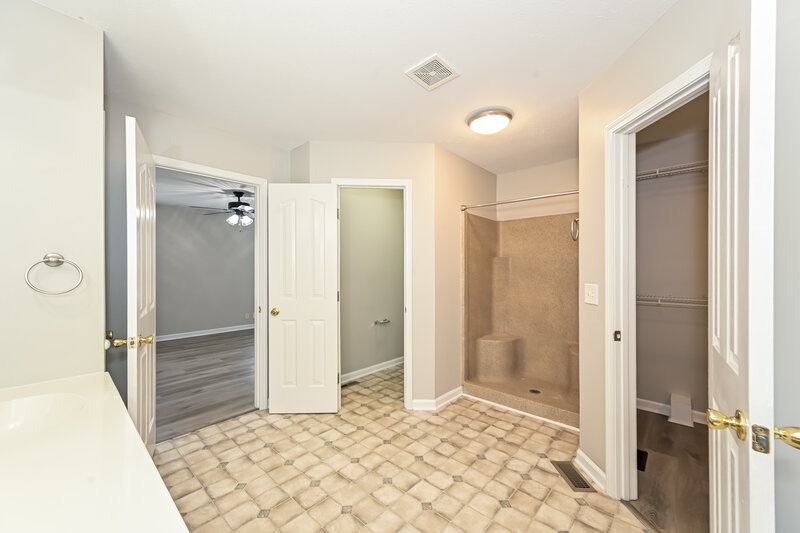2,485/Mo, 2910 Iona Dr Smyrna, TN 37167 Main Bathroom View