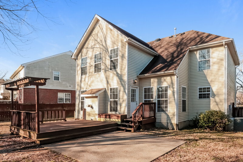 2,345/Mo, 117 Claybrook Ln Antioch, TN 37013 Rear View