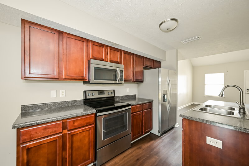 2,085/Mo, 2726 Apostle Ln Murfreesboro, TN 37129 Kitchen View 2