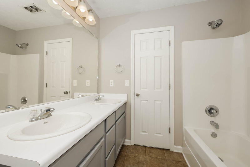 1,685/Mo, 2726 Apostle Ln Murfreesboro, TN 37129 Main Bathroom View 2