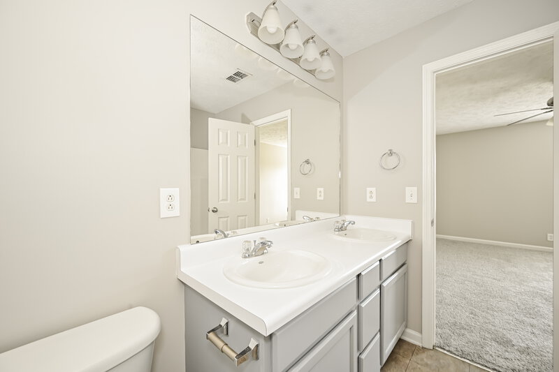 2,085/Mo, 2726 Apostle Ln Murfreesboro, TN 37129 Main Bathroom View 2