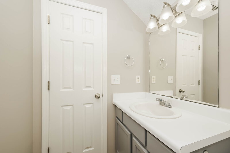 1,685/Mo, 2726 Apostle Ln Murfreesboro, TN 37129 Bathroom View 2