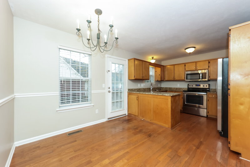 2,060/Mo, 1807 Meadowglen Cir Mt Juliet, TN 37122 Dining Room View