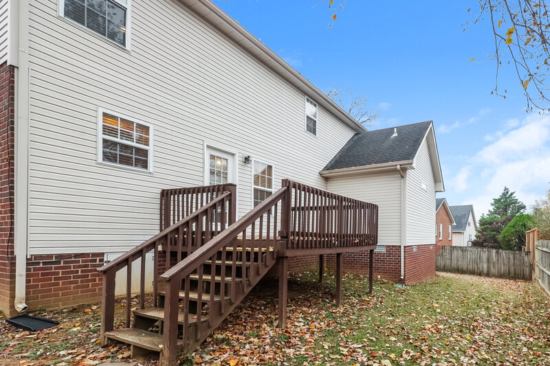 2,060/Mo, 1807 Meadowglen Cir Mt Juliet, TN 37122 Rear View