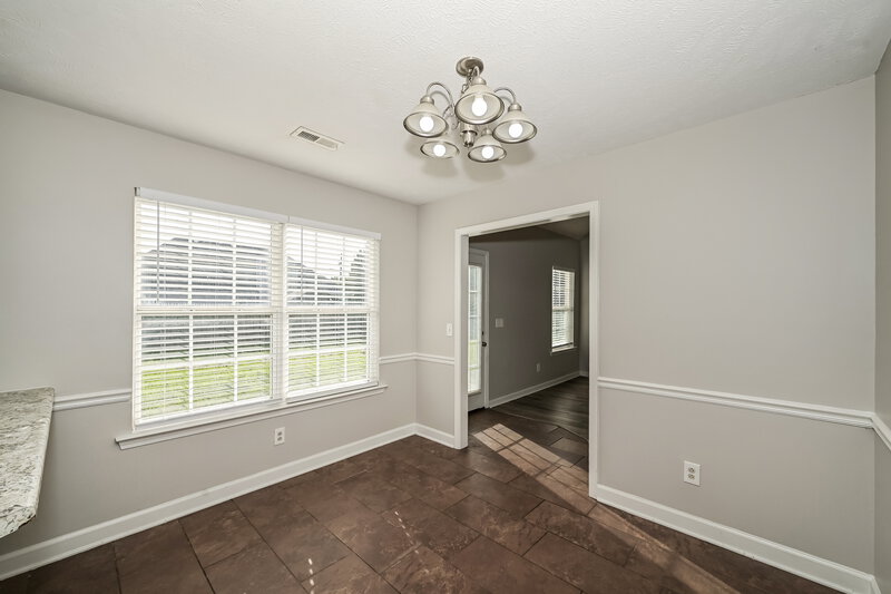 2,165/Mo, 2625 Weatherford St La Vergne, TN 37086 Breakfast Nook View