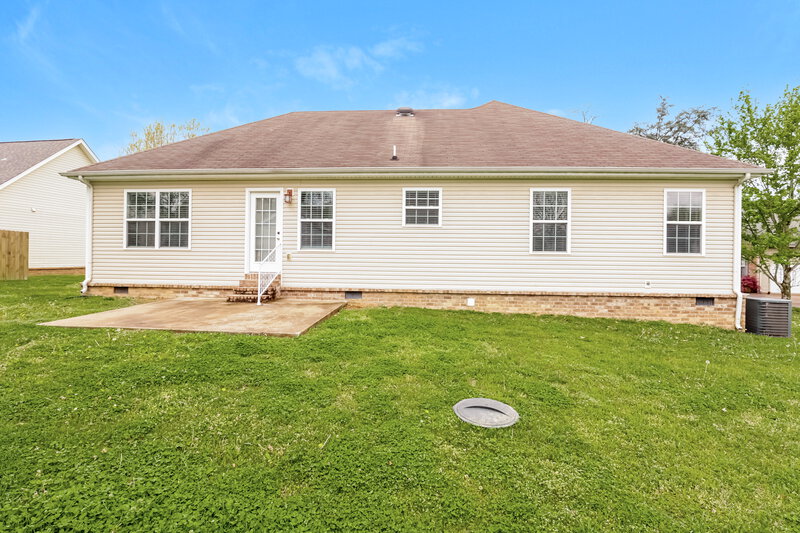 1,990/Mo, 3629 Belvidere Ct Murfreesboro, TN 37127 Rear View